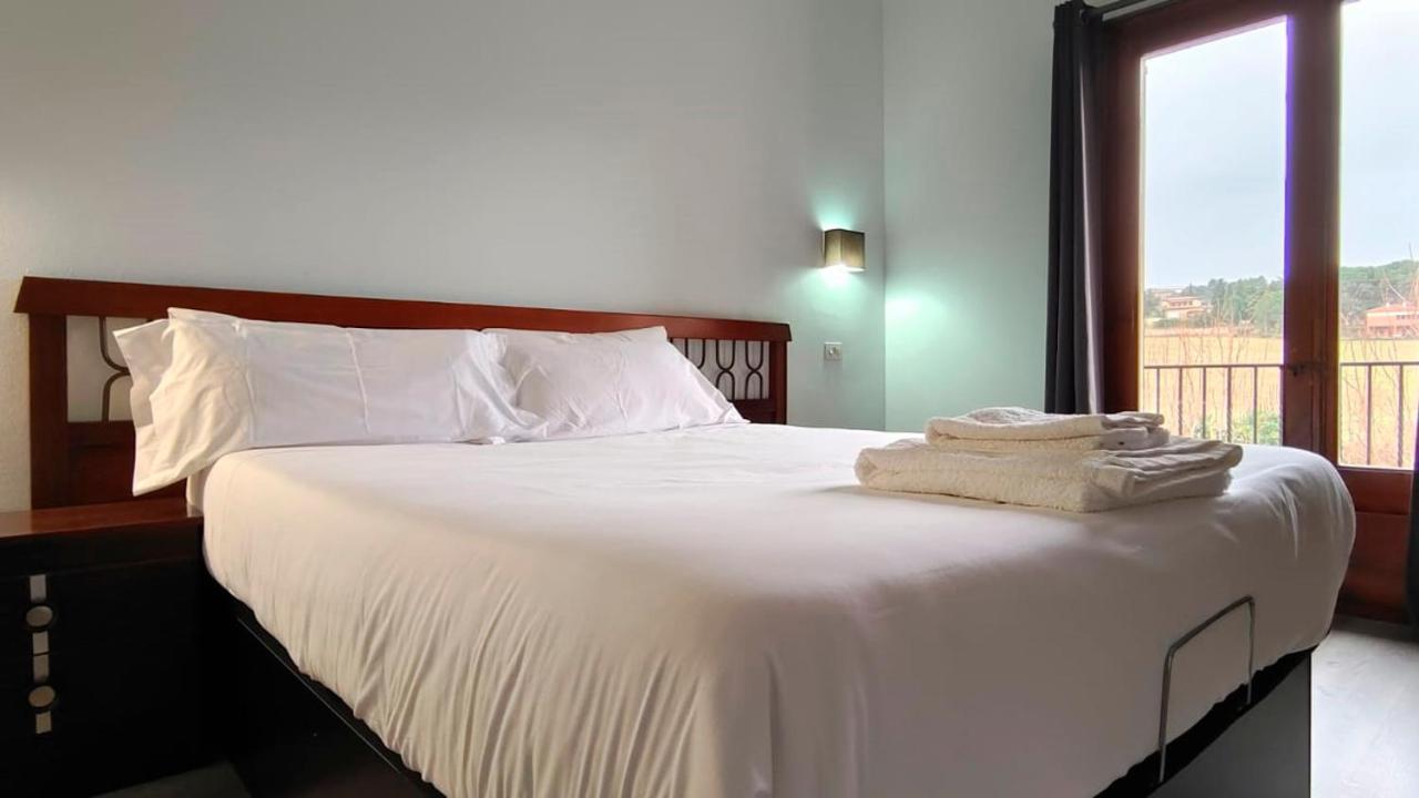 Hotel Fiesta Mega Only Adults Darnius Extérieur photo