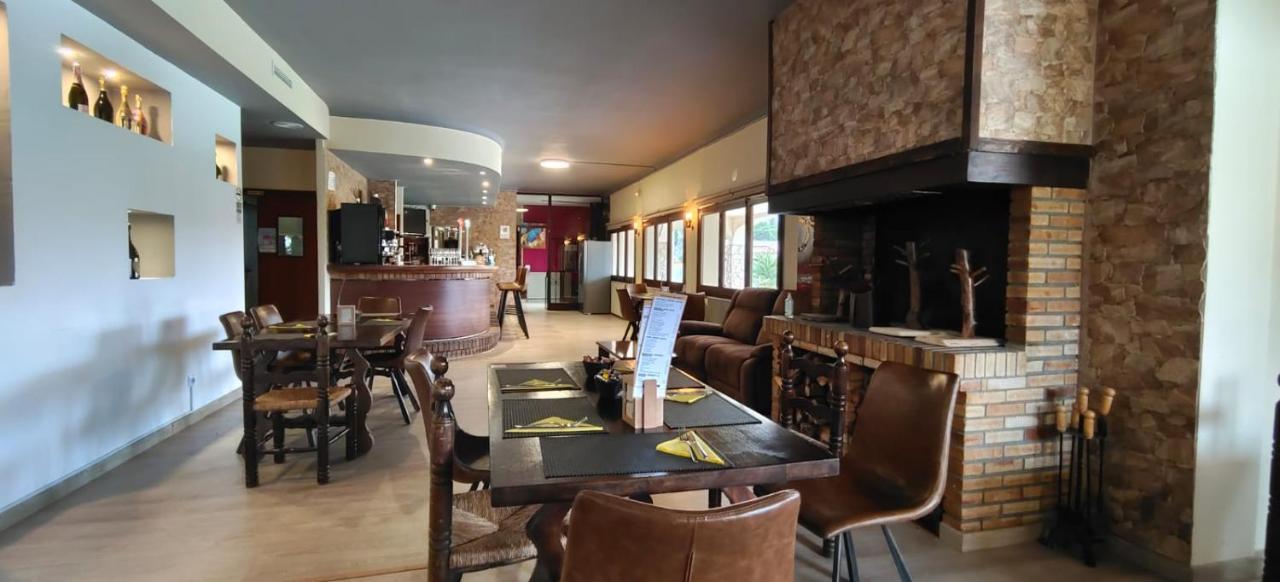 Hotel Fiesta Mega Only Adults Darnius Extérieur photo