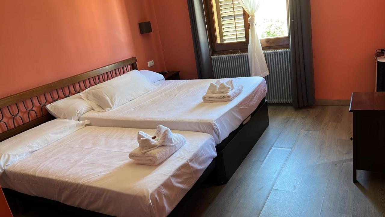 Hotel Fiesta Mega Only Adults Darnius Extérieur photo
